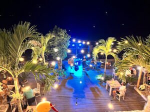 where is party in nusa penida