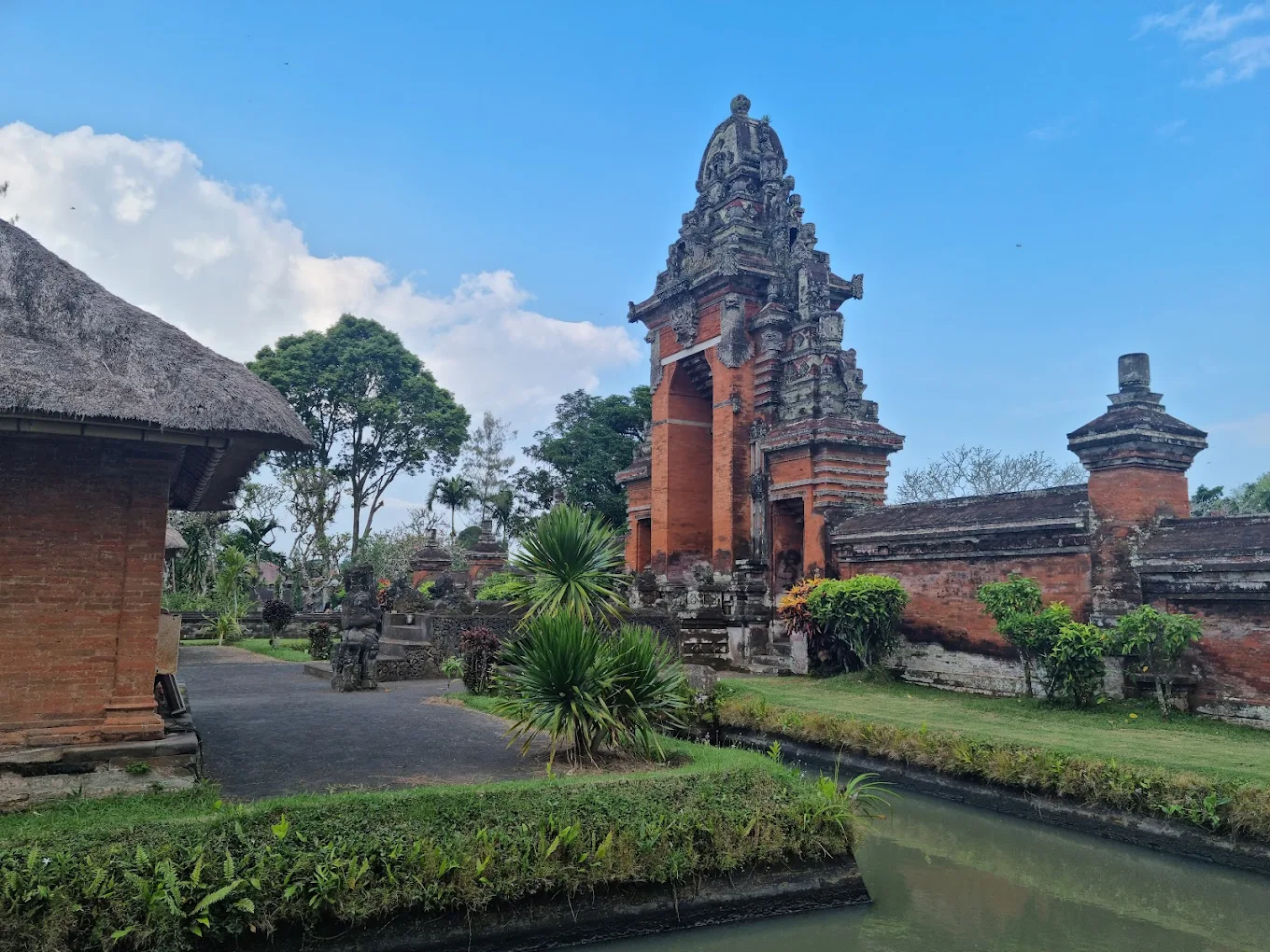 taman ayun royal