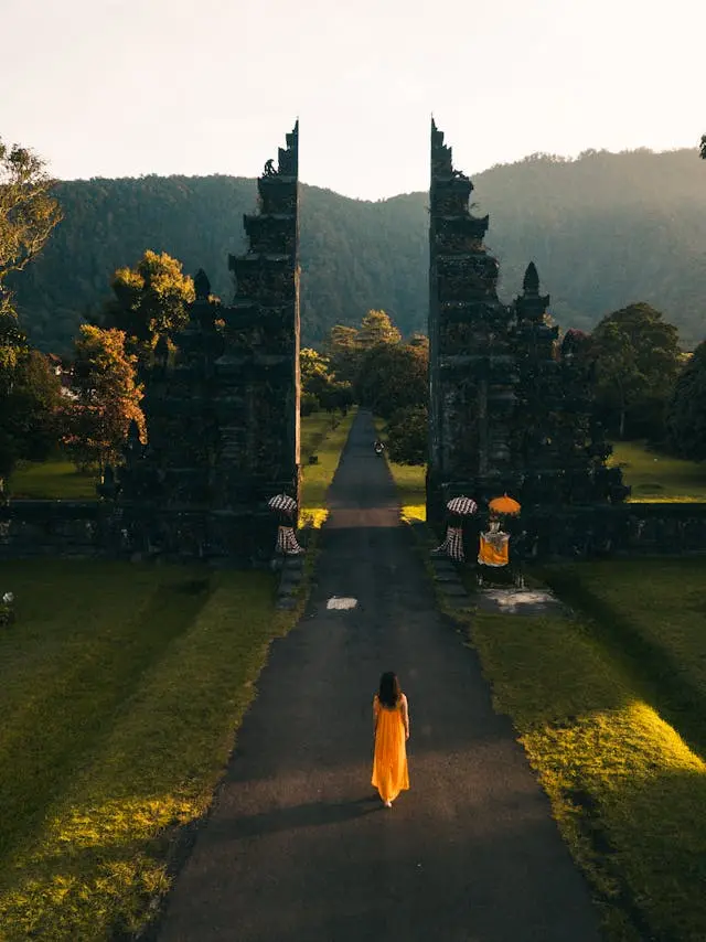 handara iconic gate