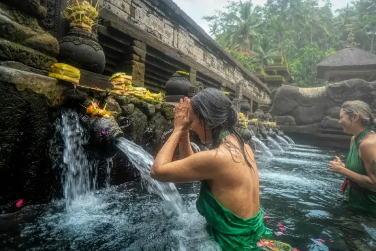 Ubud Temple Tour – Private All Inclusive Temple & Waterfall Experience